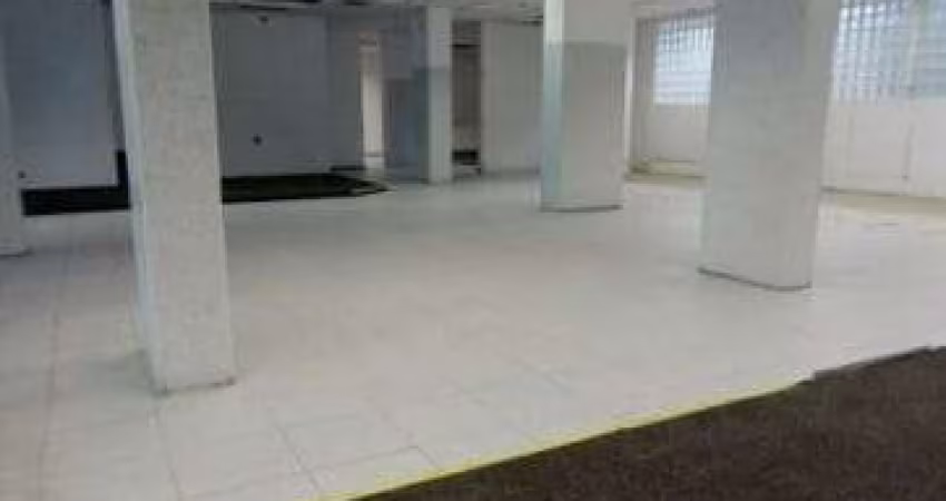 Ponto comercial  230m² sendo 3 salões, ar condicionado centra, localizado bairro no Cambuci na Aven
