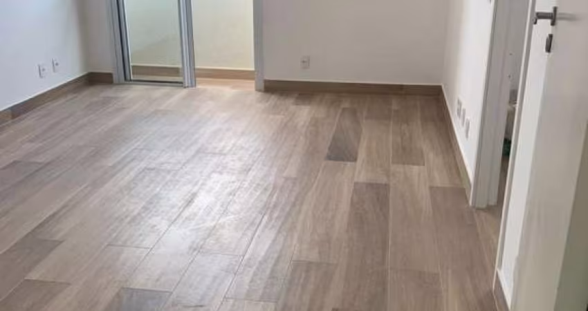 Apartamento à venda, com 29m², 01 dormitório, playground, piscina e salão de festa localizado na Mo