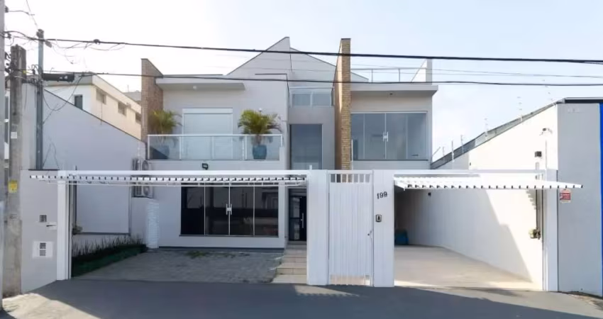 Casa à venda com 615m, 04 dormitórios, 04 suítes, 04 banheiros, 05 vagas, Bosque da Saúde, São Paul