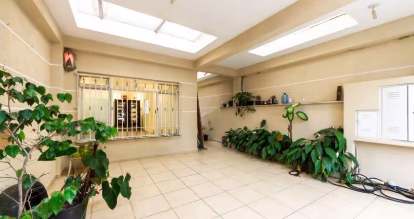 Casa à venda com 174,00m², 04 Dormitórios, 04 banheiros, 02 vagas  , Bosque da Saúde, São Paulo, SP