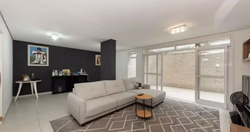 Apartamento à venda com279,75m², 04 dormitórios, 04 suítes, 07 banheiros, 01 lavabo, 03 vagas, Bosq
