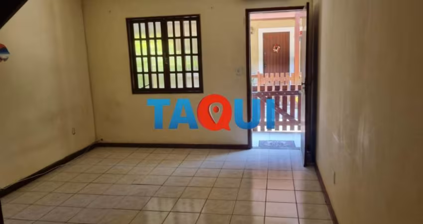 Casa à venda, duplex, 2 quartos, em condomínio, Palmeiras, CABO FRIO - RJ