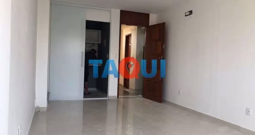Sala Comercial à venda próximo ao Centro, Passagem, CABO FRIO - RJ