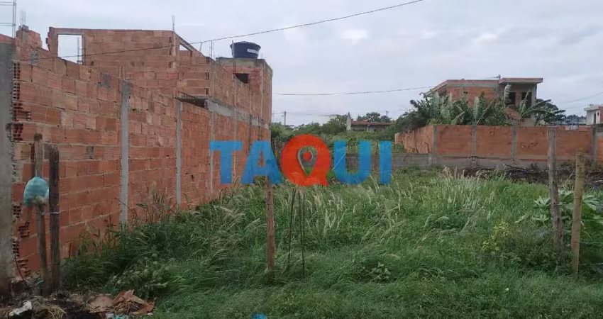 Terreno à venda na Rua Francisco Alves, 415, Jardim Esperança, Cabo Frio