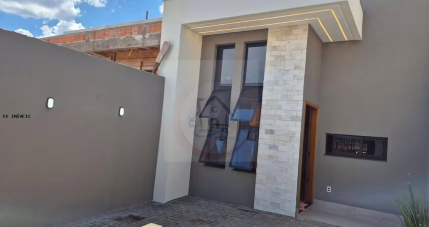 Casa para Venda em Londrina, Ao lado Condominios Taua Abussafi, 3 dormitórios, 1 suíte, 2 banheiros, 2 vagas