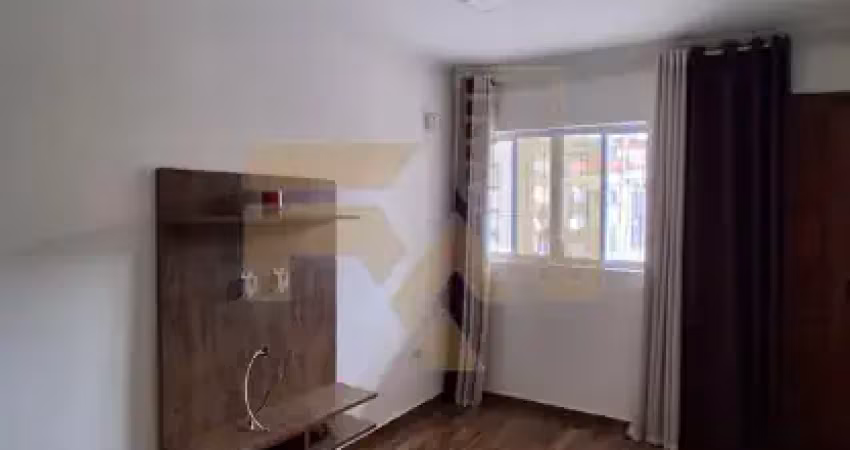 Vende-se  casa térrea,  toda  reformada na vila carrão.  próximo  do terminal  de ônibus vila carrão