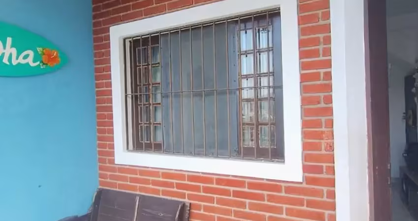 Sobrado com 02 dormitórios, a 400 metros da praia, em caraguatatuba