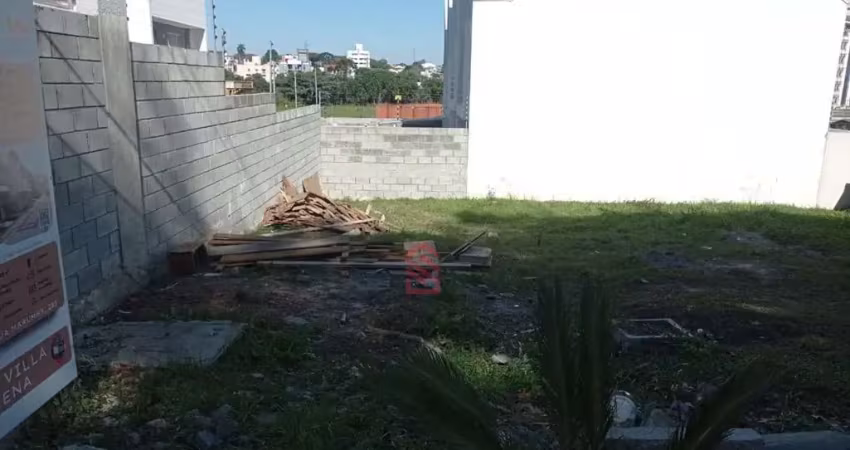 Terreno a poucos metros min do batel - pronto para construir