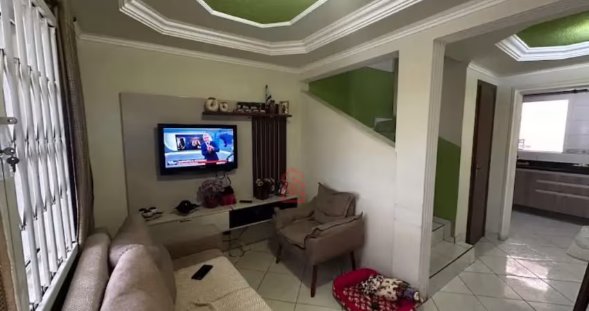 Sobrado à venda em curitiba-pr na cidade industrial: 2 quartos, sala, banheiro, garagem e 80m² de área!