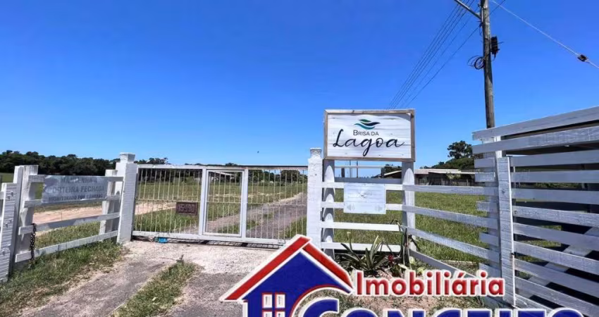 T317 - Lindo lote de 850m² no condomínio Brisa da Lagoa em Osório