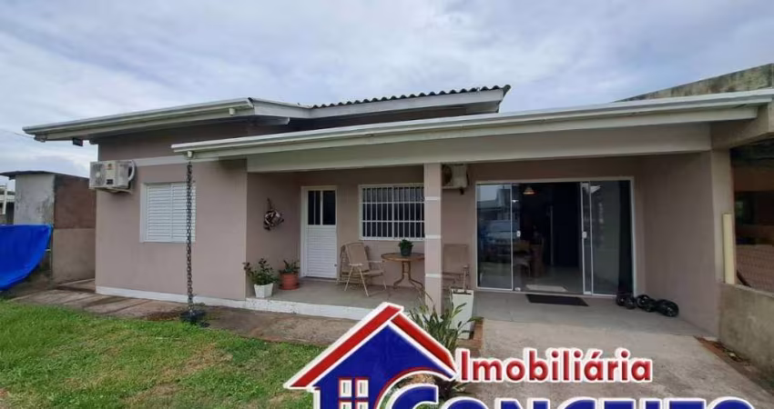 C863 - Linda residência em região de moradores no balneário Nordeste
