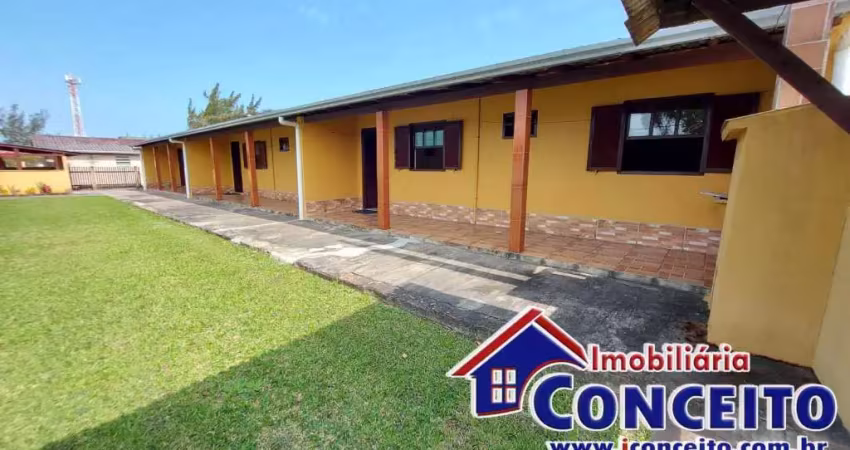 PC18 - Linda residência com 3 apartamentos no balneário Presidente