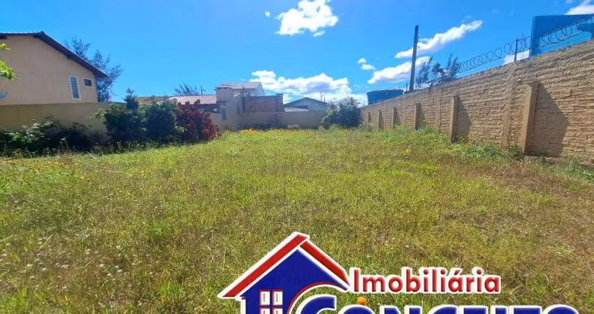 T30 - Ótimo terreno medindo 300 m² em excelente localização