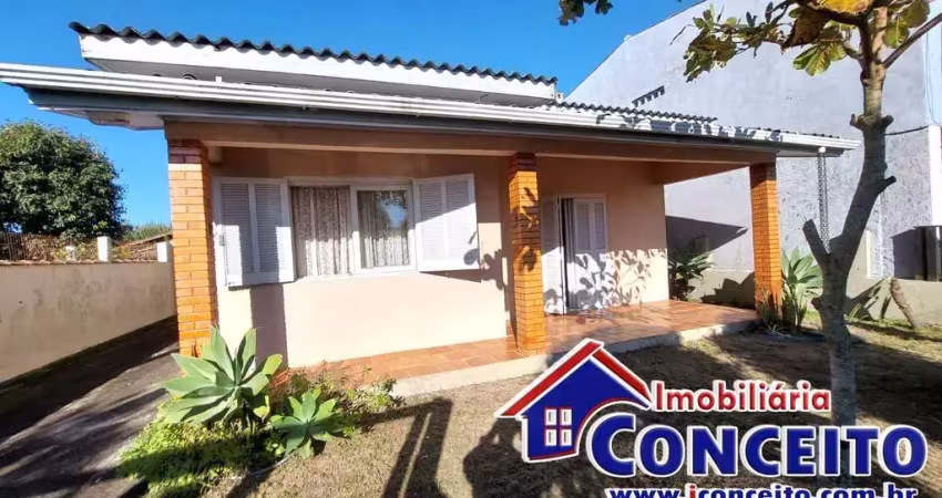 C81 - belíssima residência a 200 metros do mar em ótima localização