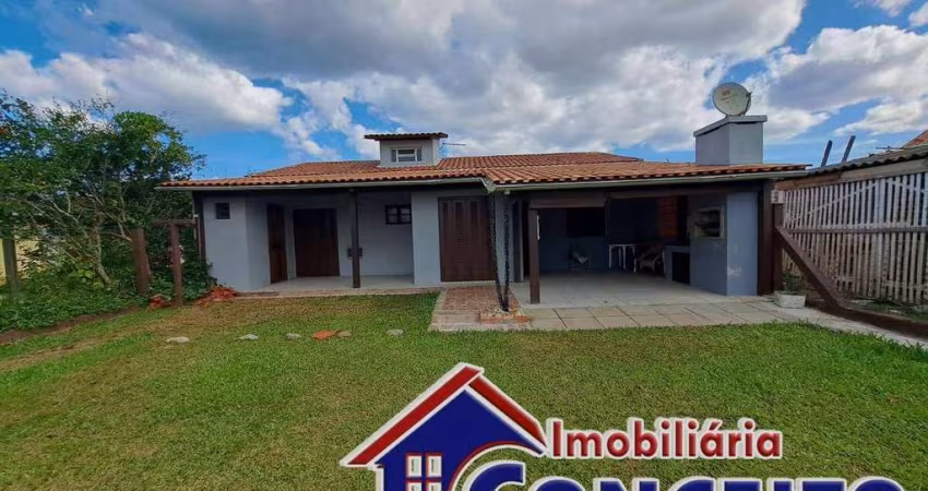 C207 - Linda residência em ótima localização em Mariluz