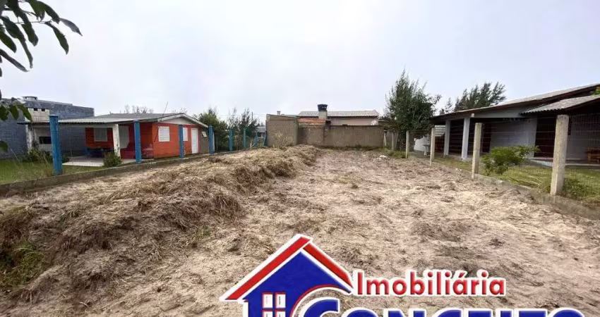 T198 - ótimo terreno medindo 300m² a 450 metros do mar
