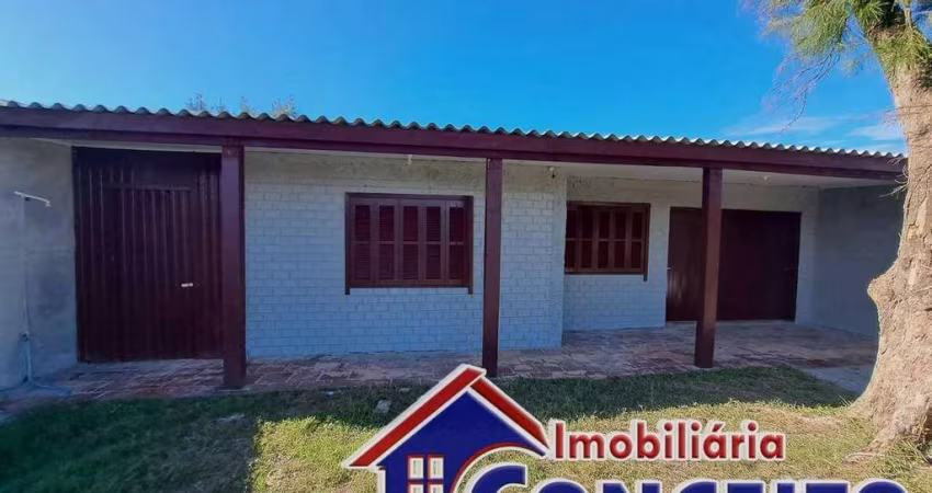 C109 - Residência de alvenaria a 50 metros do mar em Mariluz