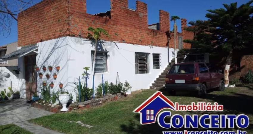 C27 - Residência localizada em região de moradores no balneário Presidente