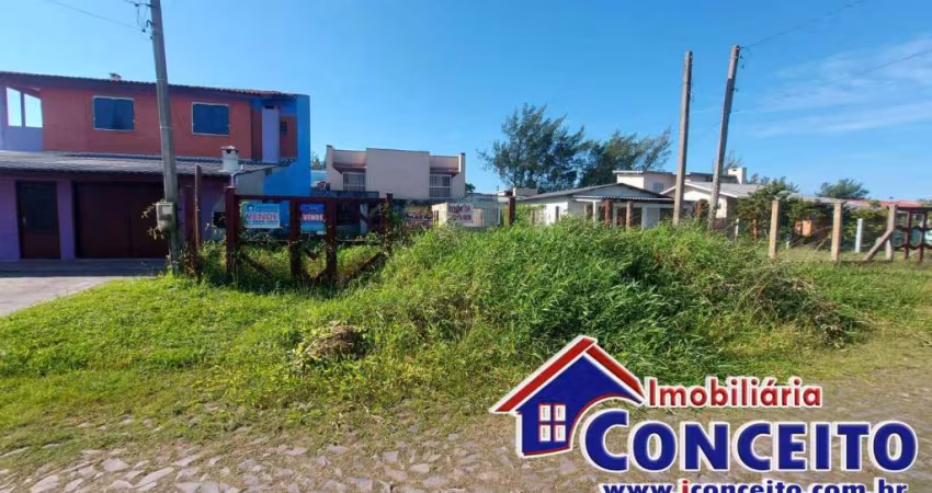 T110 - Excelente terreno localizado em região de veranistas em Mariluz