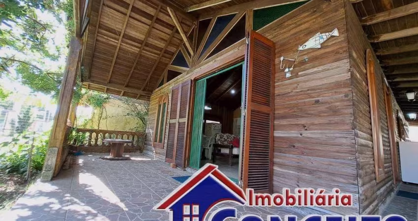 C1036 - Ótima residência com 04 dormitórios localizada no Centro de Imbé