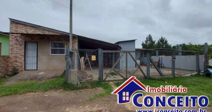 C86 - Residência localizada em região de moradores no balneário Mariluz