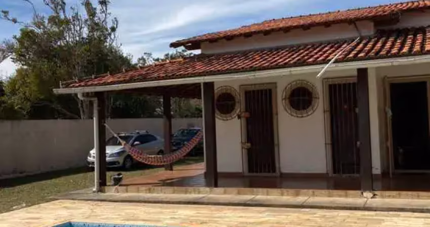 Ótima casa à venda na praia de itaúna - saquarema/rj!