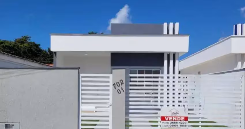 Belíssima casa à venda em araruama, coqueiral ao lado da lagoa.