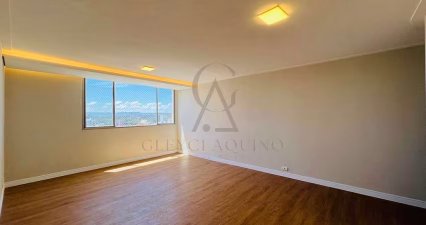 Apartamento Todo Reformado com 3 Dormitórios - Vila Adyana -