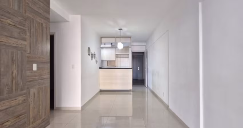 Apartamento com 3 Dormitórios - Jd. Aquarius -