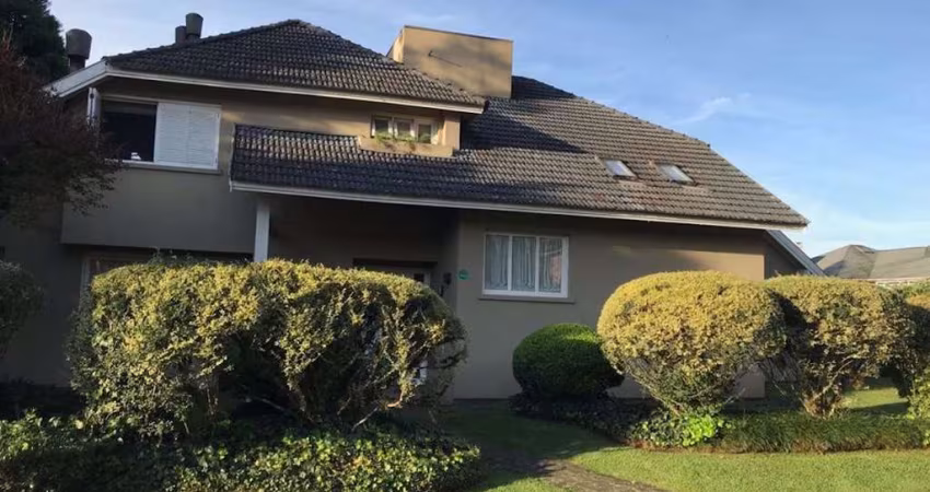 Residência no bairro nobre Vila Suzana, em Canela