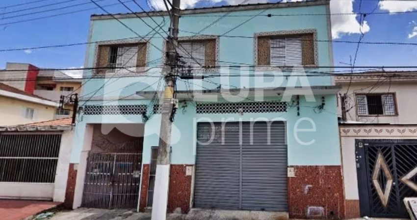 SOBRADO COM 7 QUARTOS A VENDA NA VILA SABRINA