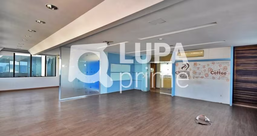 PRÉDIO COMERCIAL COM 4.504M² PARA LOCAÇÃO NA LUZ