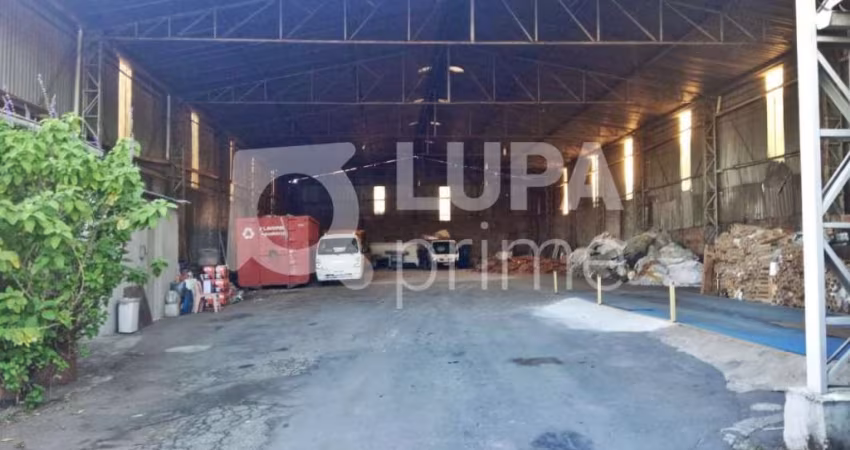 GALPÃO COMERCIAL COM 894M² PARA LOCAÇÃO, VILA MEDEIROS