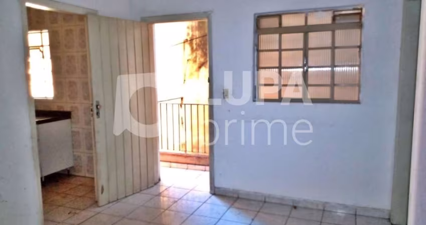 CASA TÉRREA COM 2 QUARTOS PARA LOCAÇÃO, VILA MARIA ALTA, SÃO PAULO