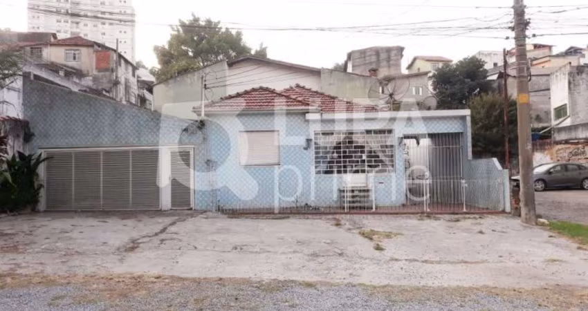CASA 3 DORMITÓRIOS Á VENDA- SANTANA
