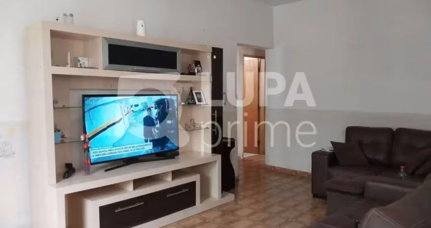 Casa térrea com 3 dormitórios á venda na parada inglesa