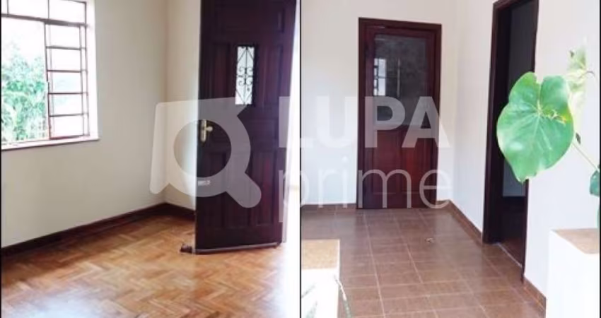 Casa térrea à venda em Santa Teresinha!