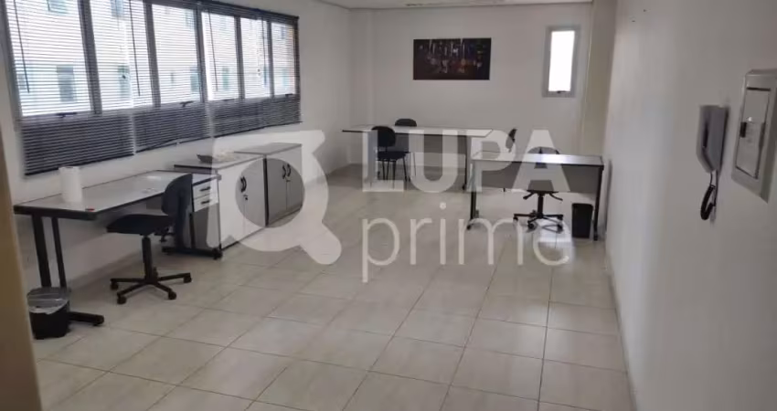 Sala comercial com 39 metros para locação em santana