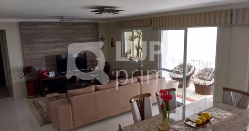 Apartamento com 3 dormitórios e 3 banheiros à venda em Santana