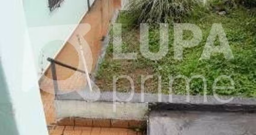 Casa Térrea com 2 dormitórios á venda em Santana
