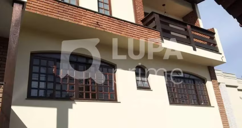 Excelente sobrado com 4 dormitórios sendo 1 suíte á venda no parque mandaqui