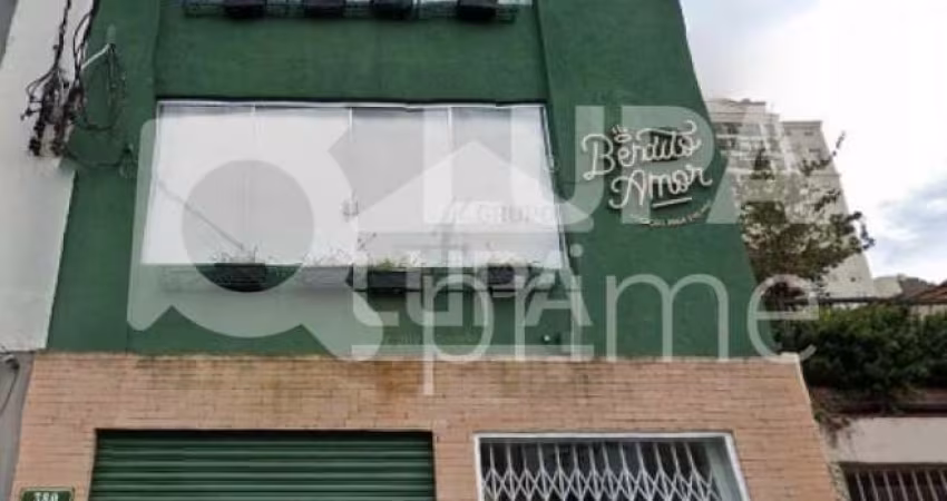 Ótimo Galpão com 360 metros
