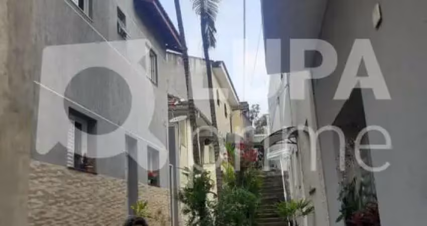 Casa térrea com 2 dormitórios à venda no santa terezinha!
