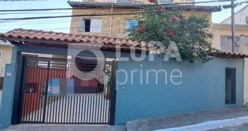Sobrado com 2 dormitórios sendo 2 suítes á venda em Santana.