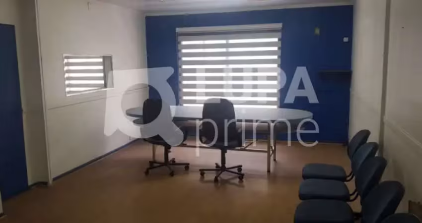 Conjunto comercial  com 133 m² para venda na república