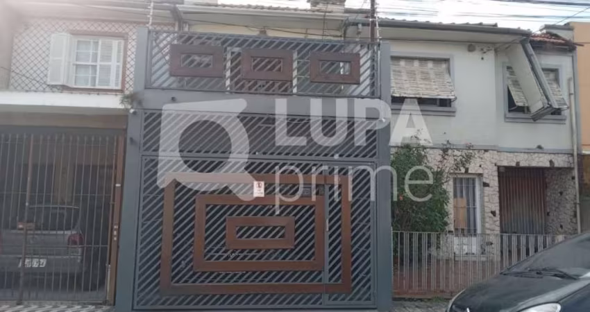 Sobrado á venda - 2 dormitórios - Churrasqueira - á Venda em Santana !
