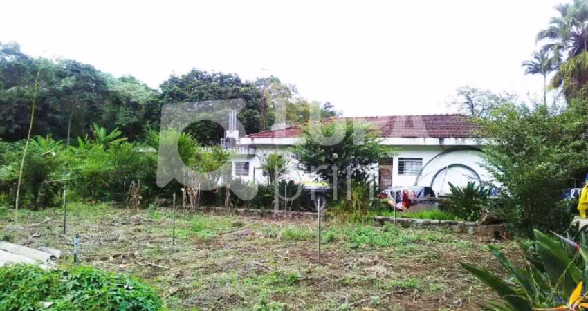 Terreno à venda no Horto Florestal!