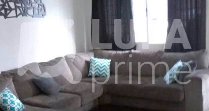 Sobrado com 3 dormitórios sendo 1 suíte á venda no Jardim Daysy!