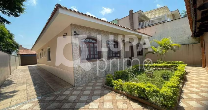 Casa Térrea com 3 dormitórios sendo suítes à venda no Tucuruvi