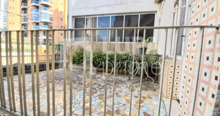 Sobrado com 3 dormitórios sendo 1 suíte á venda em Santana